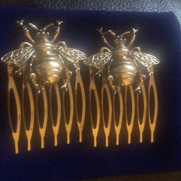 3 for $40/Retro/vintage gold 🐝 hair comb clip - Picture 4 of 7